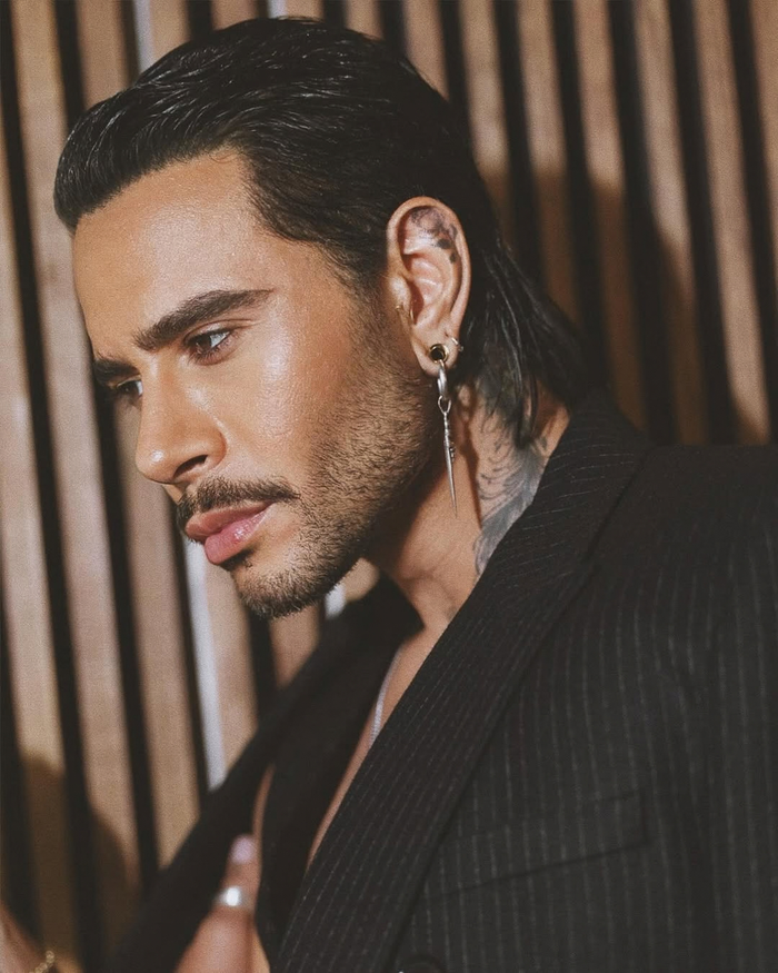 CESAR DE LEON - HAIR STYLIST